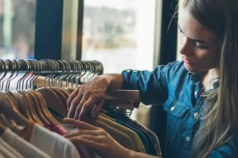 What Are Clothing Product Reviews?